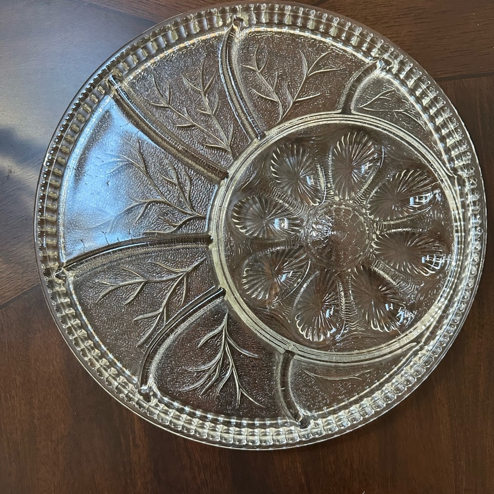 Vintage Indiana Glass Pebble Leaf Deviled Egg Platter